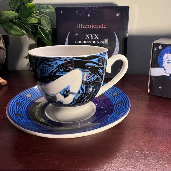 💡Illumicrate Nyx Teacup & Saucer - Picture 3 of 7